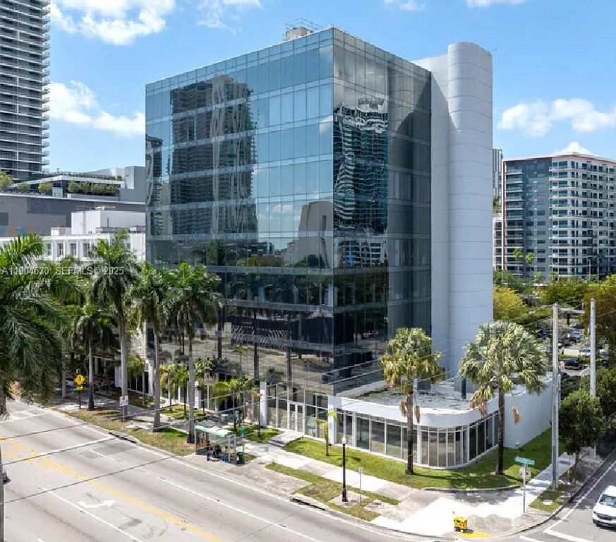 3050 Biscayne Boulevard 702, Miami, FL 33137