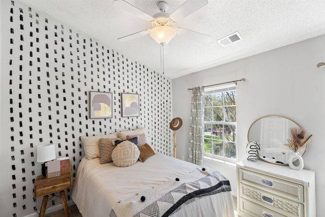 8156 Shadow Oak Drive, North Charleston, SC 29406