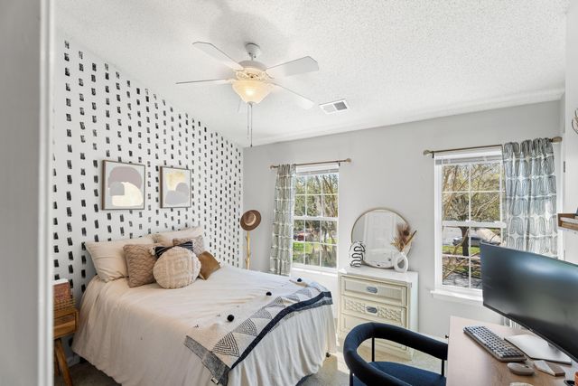 8156 Shadow Oak Drive, North Charleston, SC 29406