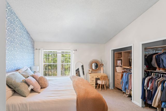 8156 Shadow Oak Drive, North Charleston, SC 29406