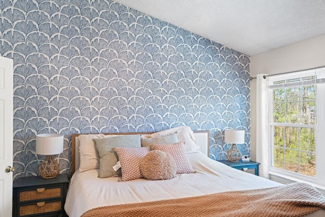 8156 Shadow Oak Drive, North Charleston, SC 29406