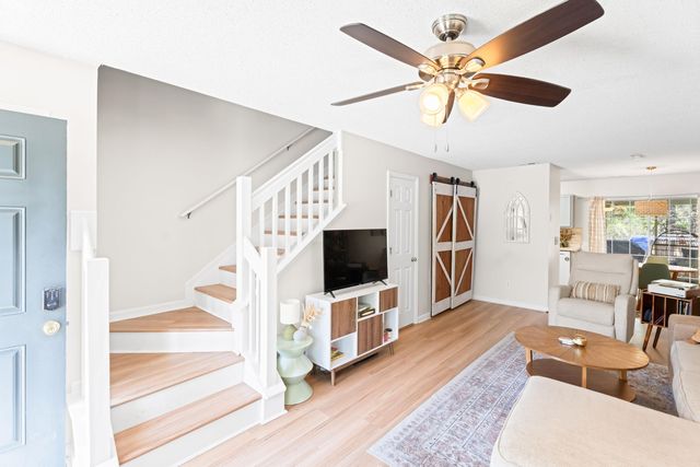 8156 Shadow Oak Drive, North Charleston, SC 29406