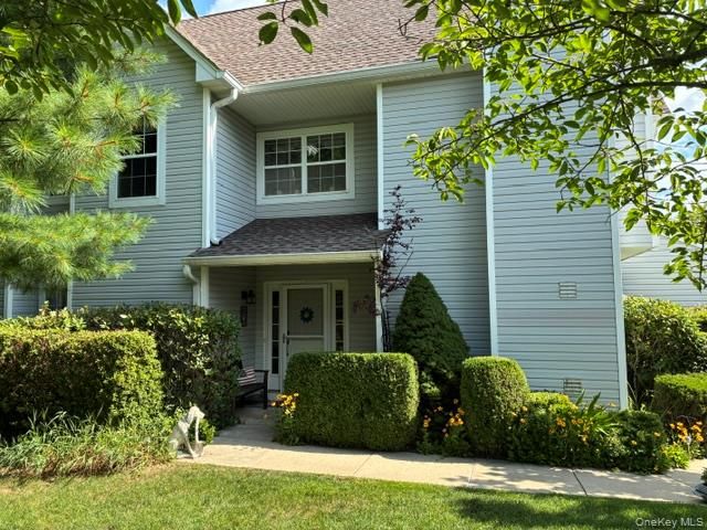 208 Erik Drive, East Setauket, NY 11733