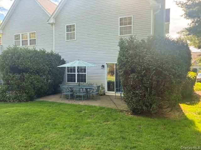 208 Erik Drive, East Setauket, NY 11733