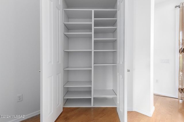 7904 W Wandering Spring Way, Tucson, AZ 85743