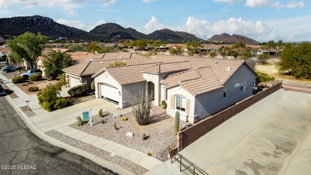 7904 W Wandering Spring Way, Tucson, AZ 85743