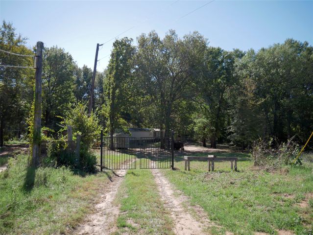 9948 Richardson Rd, Athens, TX 75751