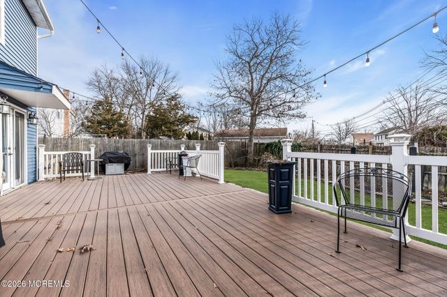 6 Lisa Drive, Brick, NJ 08724