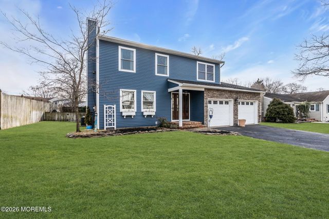 6 Lisa Drive, Brick, NJ 08724