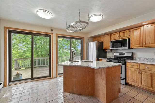 221 Summit Dr, Harrison Twp, PA 15065