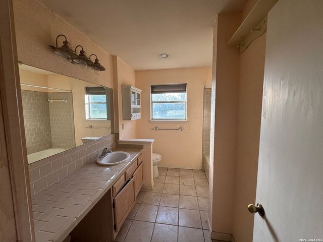 14885 Saint Hedwig, St Hedwig, TX 78152