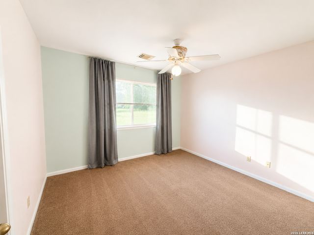 14885 Saint Hedwig, St Hedwig, TX 78152