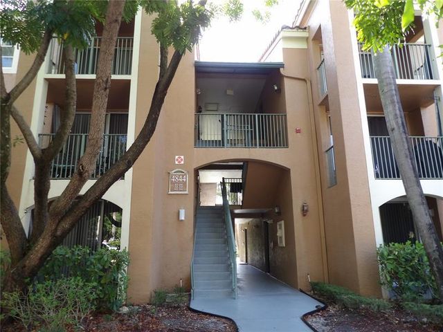 4844 N State Road 7 2304, Coconut Creek, FL 33073