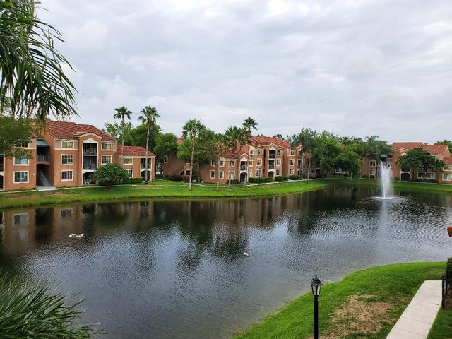 4844 N State Road 7 2304, Coconut Creek, FL 33073