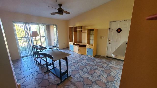 4844 N State Road 7 2304, Coconut Creek, FL 33073