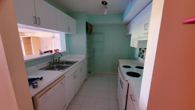 4844 N State Road 7 2304, Coconut Creek, FL 33073