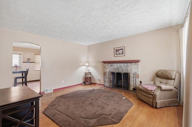 2213 McMinn Street, Aliquippa, PA 15001