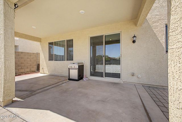 12631 W MIDWAY Avenue, Glendale, AZ 85307