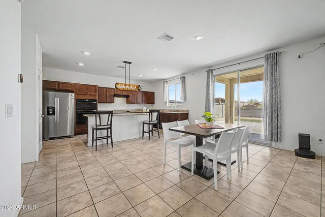 12631 W MIDWAY Avenue, Glendale, AZ 85307