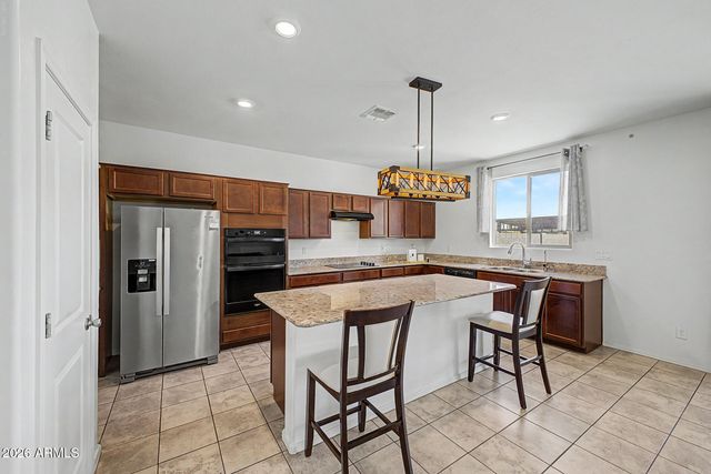 12631 W MIDWAY Avenue, Glendale, AZ 85307