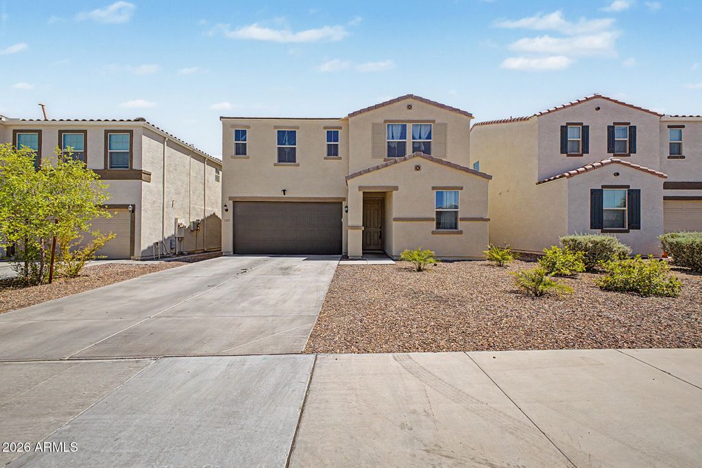 12631 W MIDWAY Avenue, Glendale, AZ 85307