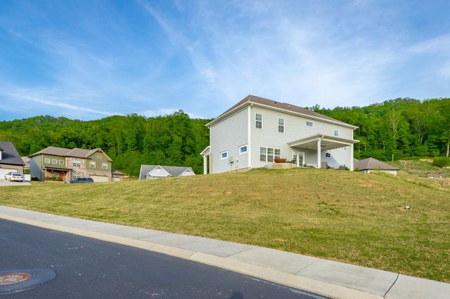 7922 Thicket Creek Lane, Ooltewah, TN 37363