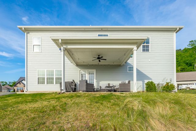 7922 Thicket Creek Lane, Ooltewah, TN 37363