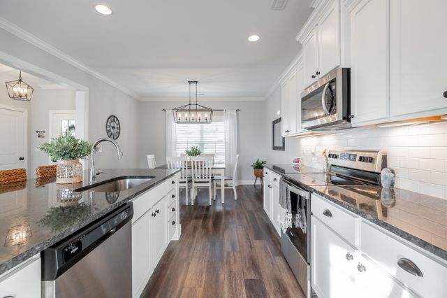 7922 Thicket Creek Lane, Ooltewah, TN 37363