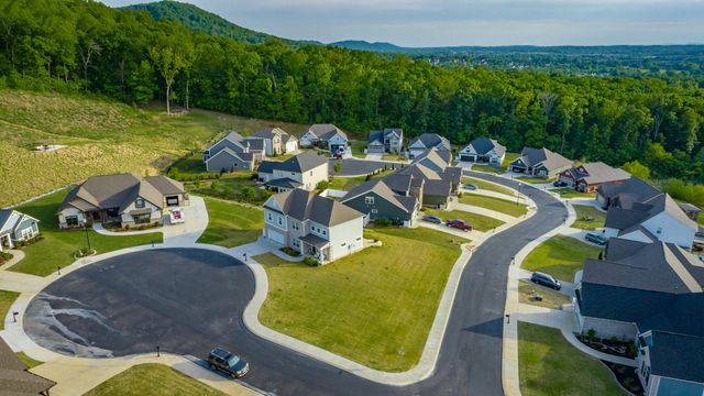 7922 Thicket Creek Lane, Ooltewah, TN 37363