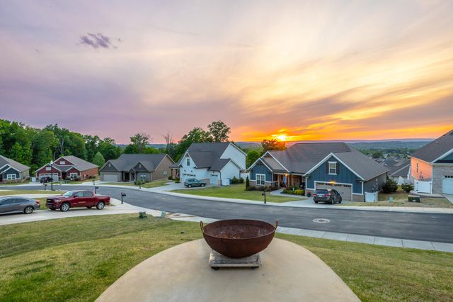 7922 Thicket Creek Lane, Ooltewah, TN 37363