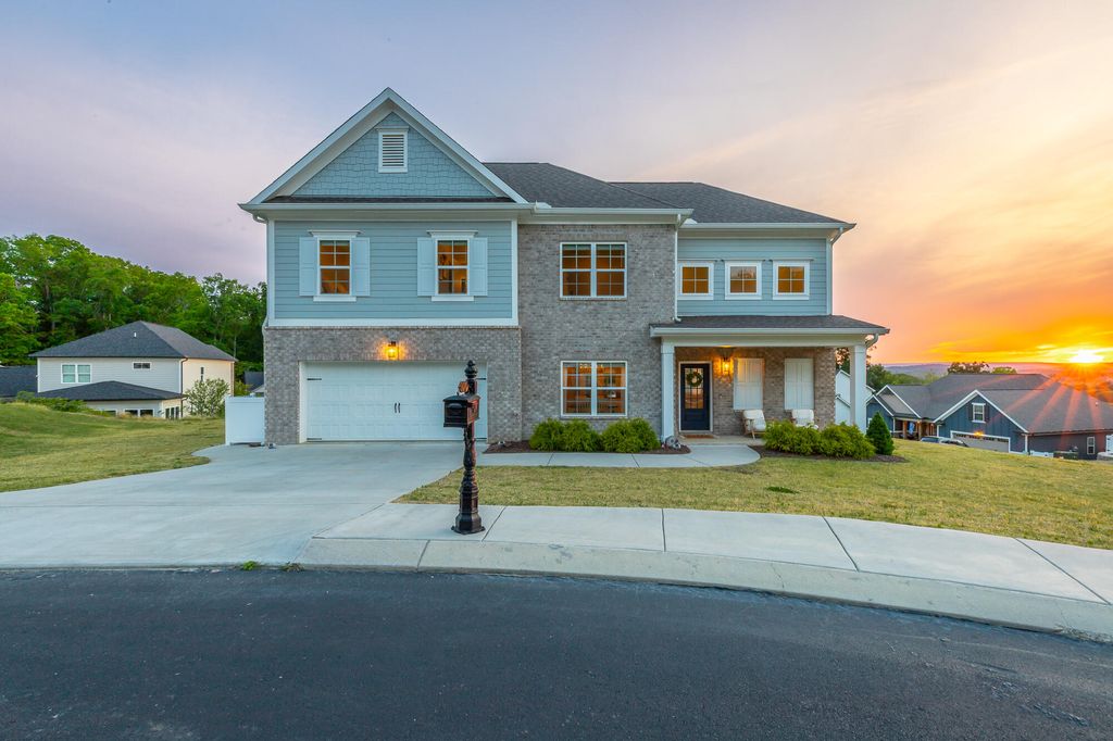 7922 Thicket Creek Lane, Ooltewah, TN 37363