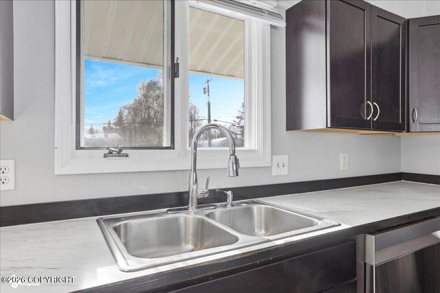 4436 E 6th Avenue, Anchorage, AK 99508