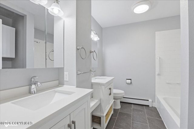 4436 E 6th Avenue, Anchorage, AK 99508