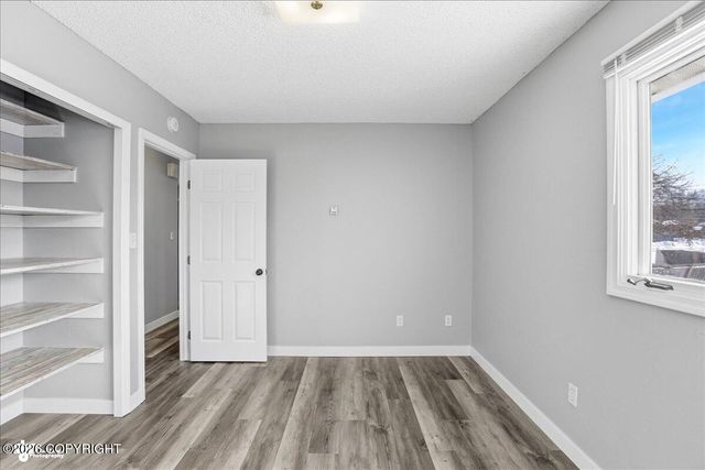 4436 E 6th Avenue, Anchorage, AK 99508