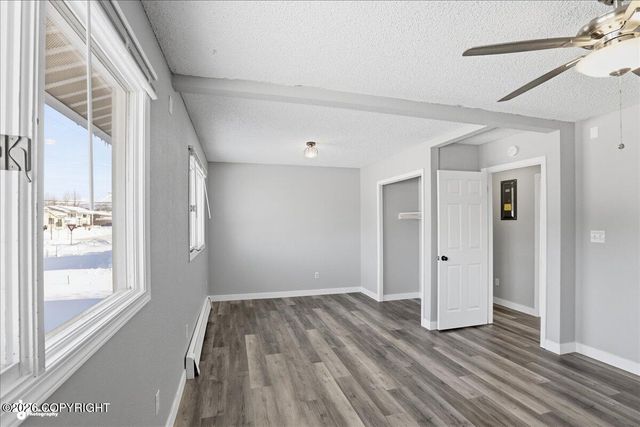 4436 E 6th Avenue, Anchorage, AK 99508