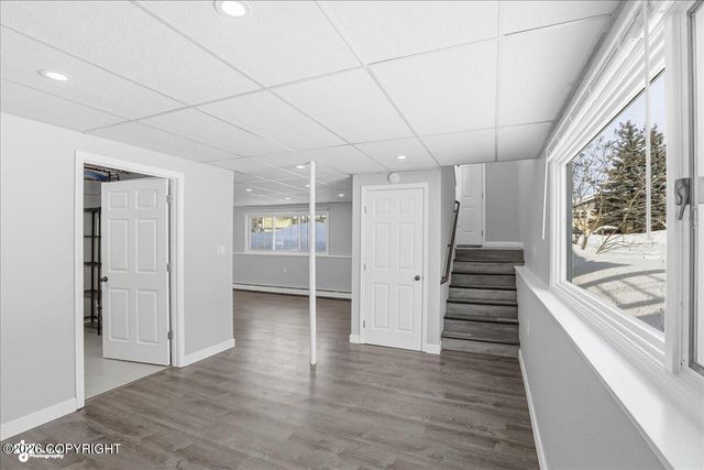 4436 E 6th Avenue, Anchorage, AK 99508