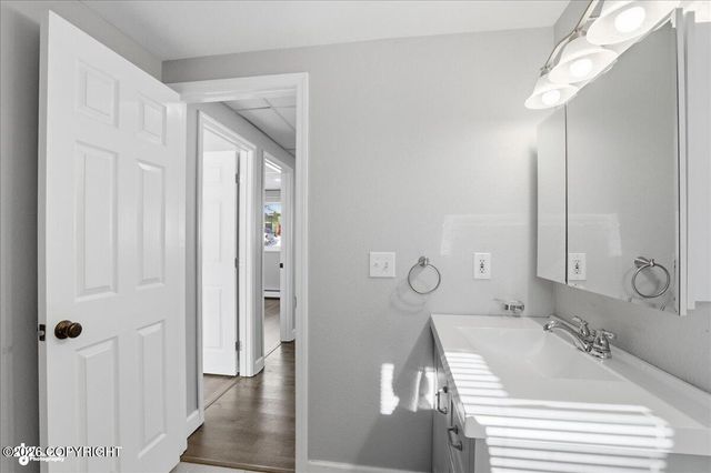 4436 E 6th Avenue, Anchorage, AK 99508