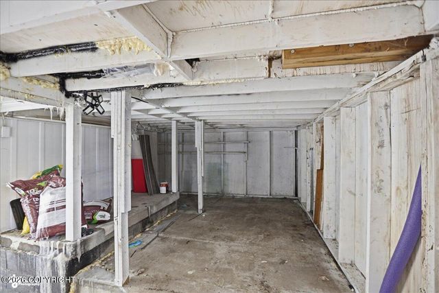 4436 E 6th Avenue, Anchorage, AK 99508