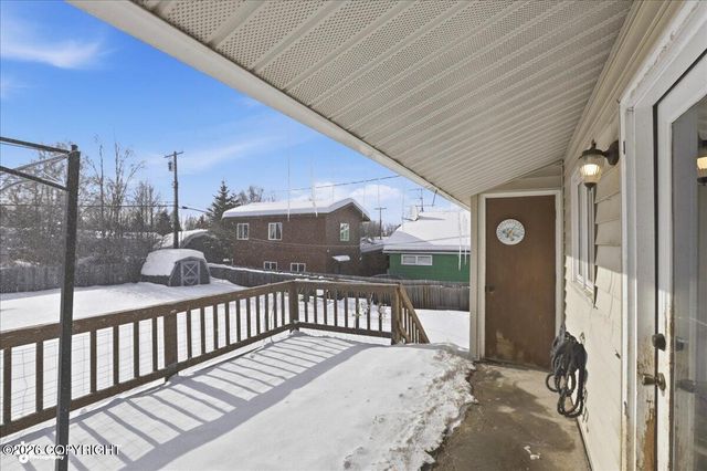 4436 E 6th Avenue, Anchorage, AK 99508