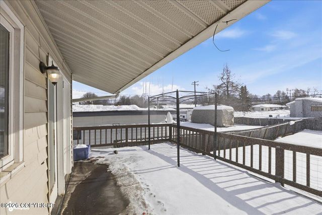 4436 E 6th Avenue, Anchorage, AK 99508