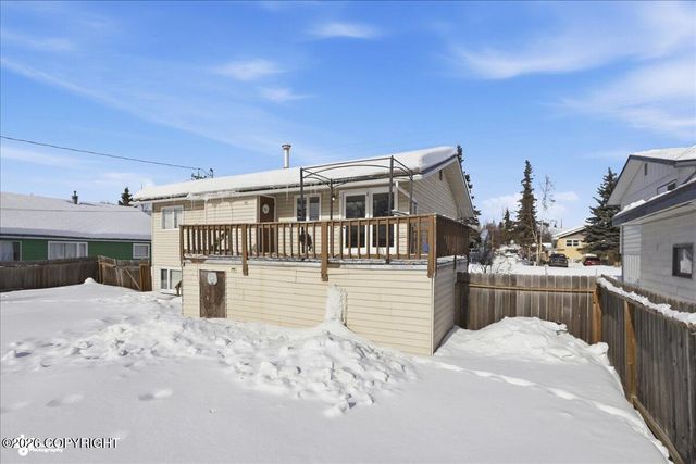 4436 E 6th Avenue, Anchorage, AK 99508