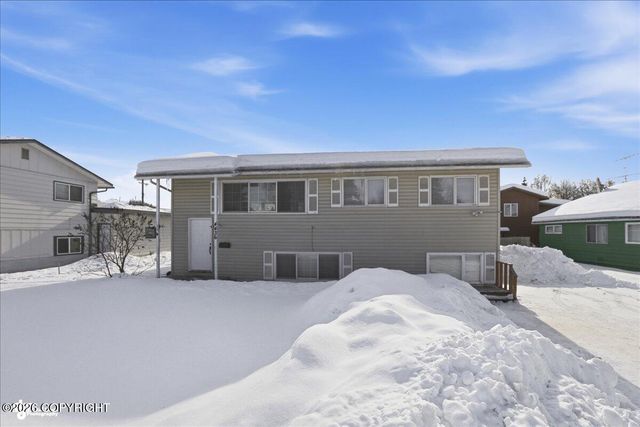 4436 E 6th Avenue, Anchorage, AK 99508