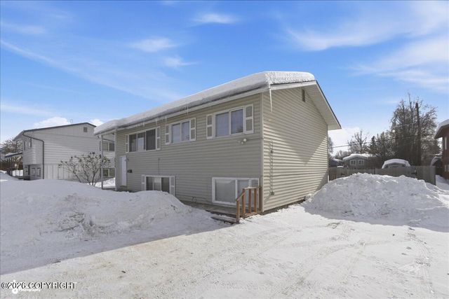 4436 E 6th Avenue, Anchorage, AK 99508