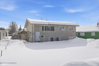4436 E 6th Avenue, Anchorage, AK 99508