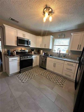 5361 Larchmont Drive, Mobile, AL 36693