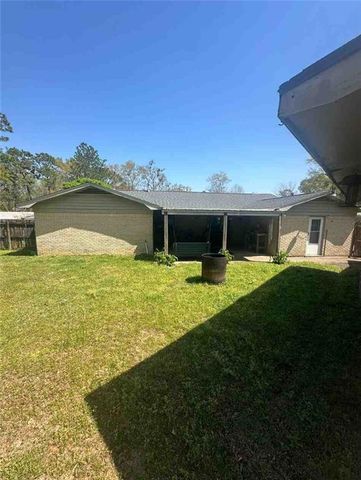 5361 Larchmont Drive, Mobile, AL 36693