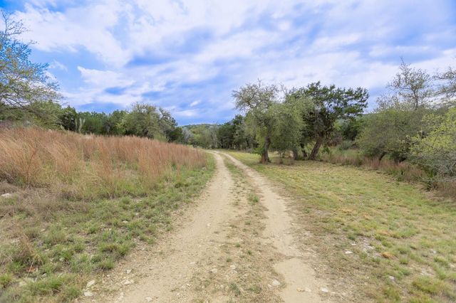 1925 Cripple Creek Stage RD, Dripping Springs, TX 78620