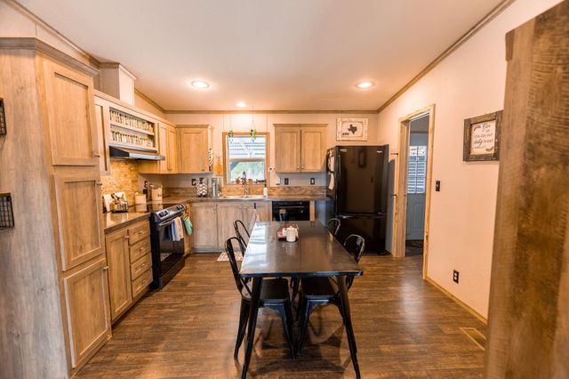 1925 Cripple Creek Stage RD, Dripping Springs, TX 78620