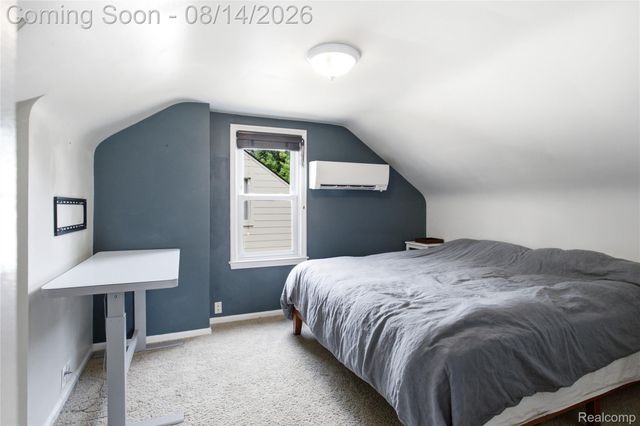 2060 Royal Avenue, Berkley, MI 48072