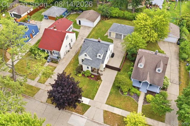 2060 Royal Avenue, Berkley, MI 48072
